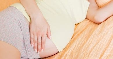 Gestion de la rétention d&rsquo;eau pendant la grossesse : conseils et astuces.