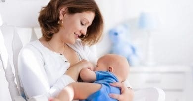 Les astuces simples pour calmer un bébé qui hurle