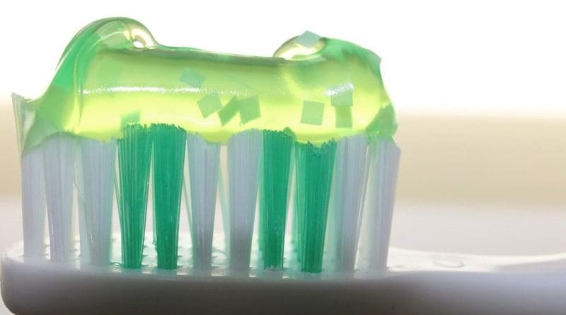 Les dentifrices dangereux : comment les éviter ?